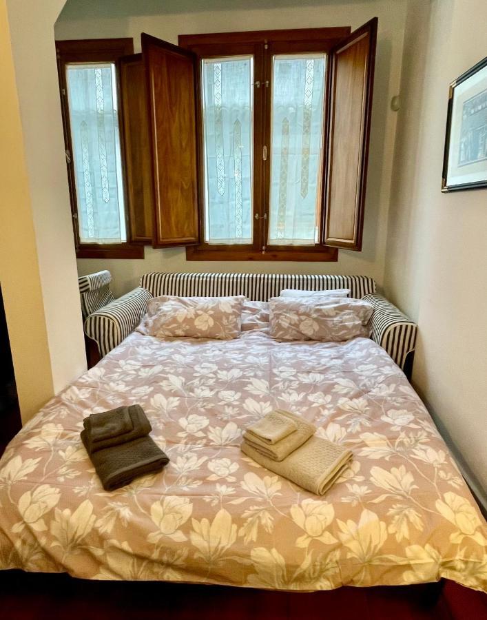 Duplex Toledo Catedral Con Parking Gratis Lägenhet Exteriör bild